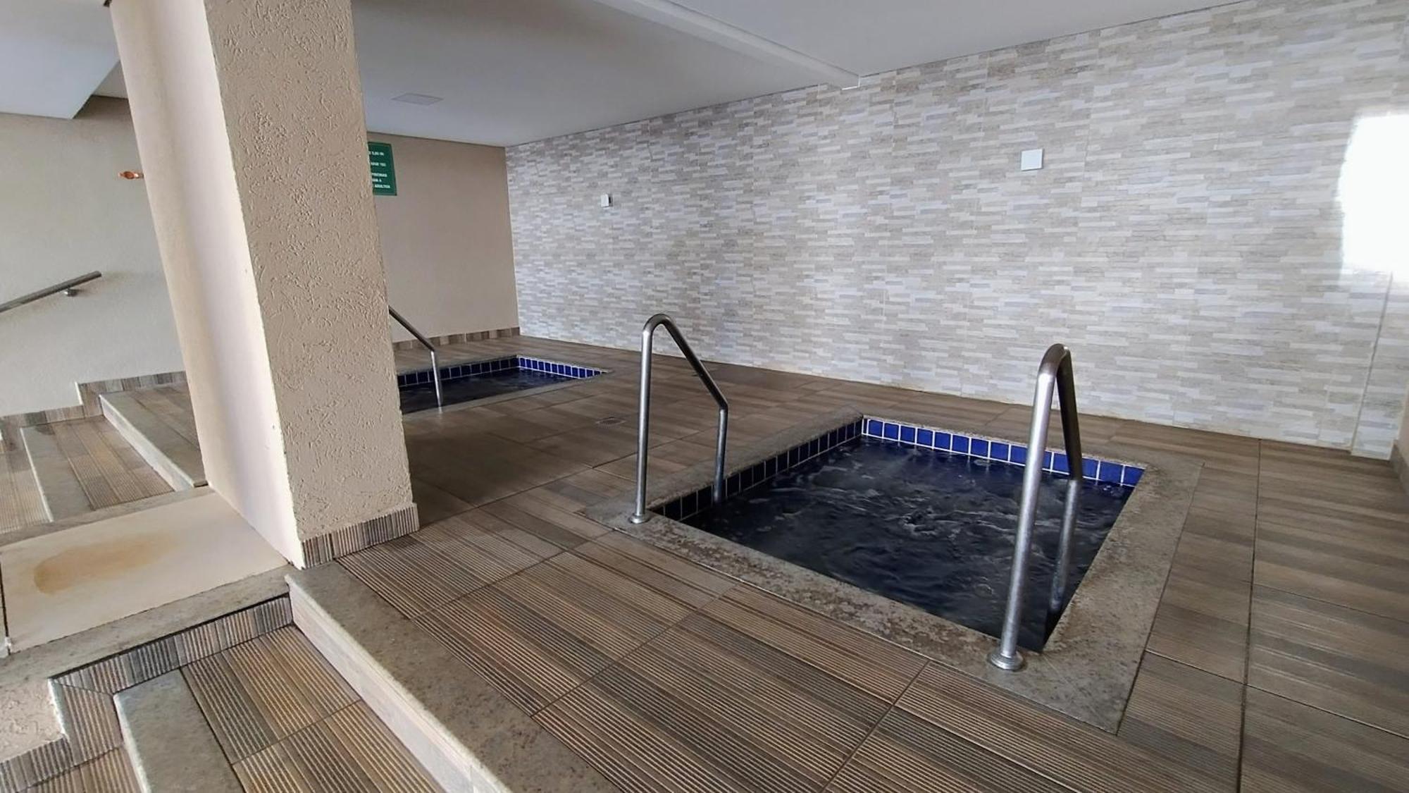 Casa Da Madeira Caldas Novas - Achei Ferias - Com Roupa De Cama エクステリア 写真